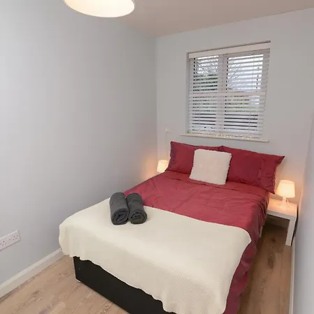 Apartment The Red Keep Fab Location - Two Bed - Two Bathrooms -townhouse